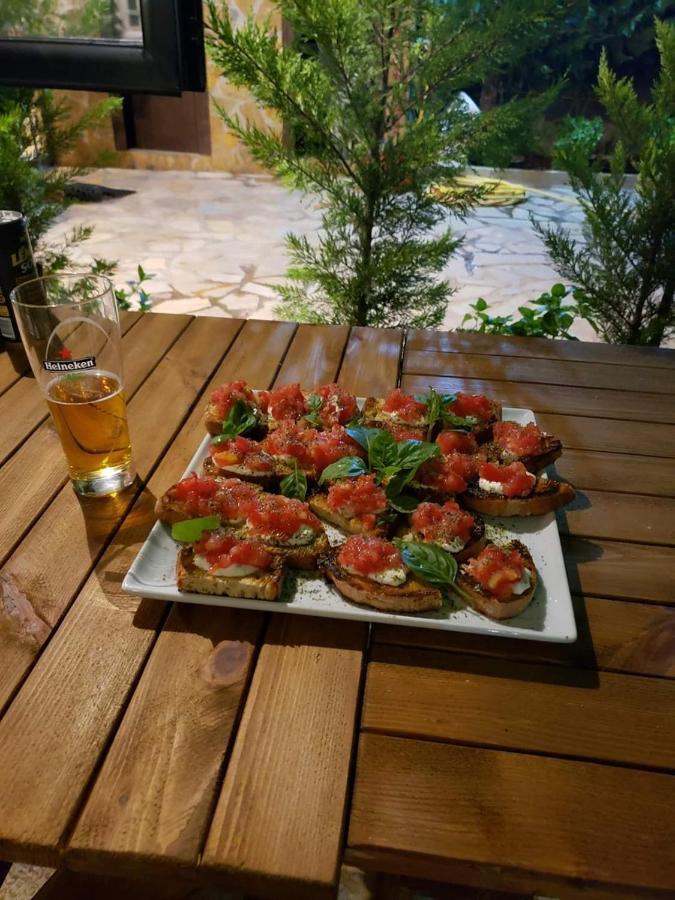 Hotel Natali Dhermi Luaran gambar