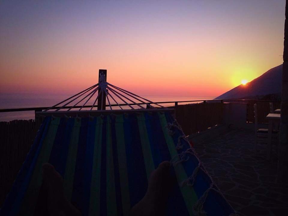 Hotel Natali Dhermi Luaran gambar