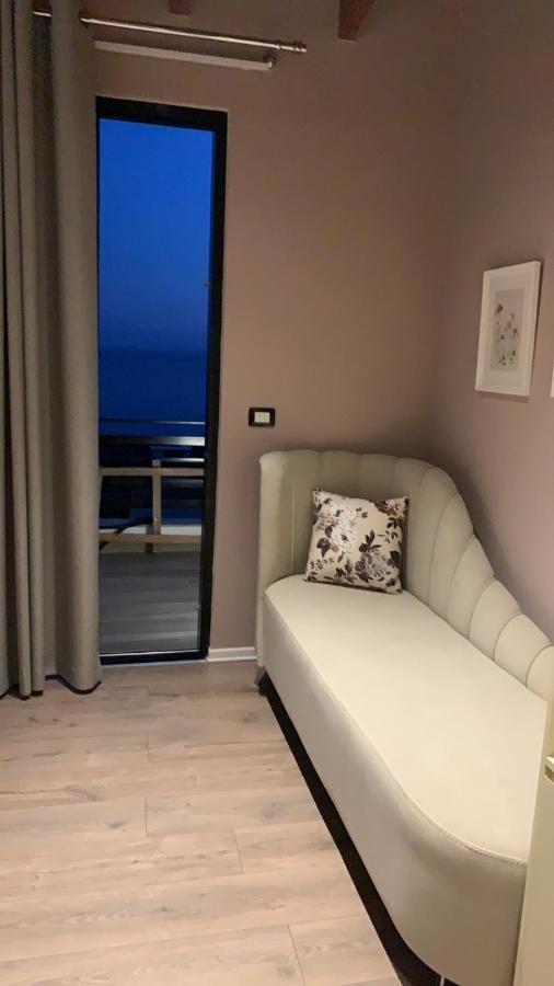 Hotel Natali Dhermi Luaran gambar