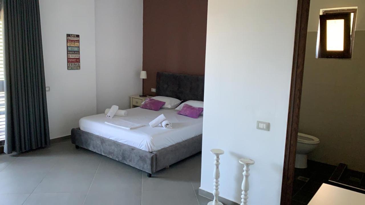 Hotel Natali Dhermi Luaran gambar