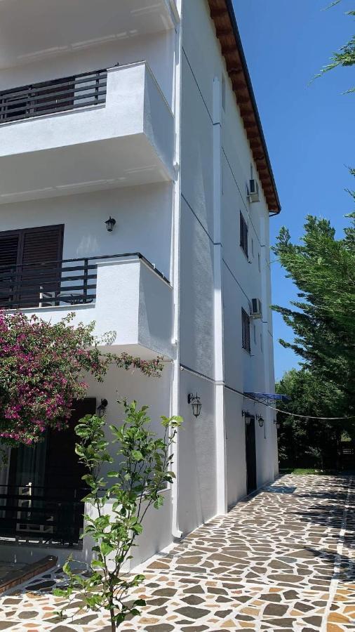 Hotel Natali Dhermi Luaran gambar