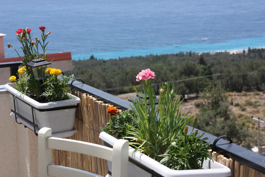 Hotel Natali Dhermi Luaran gambar