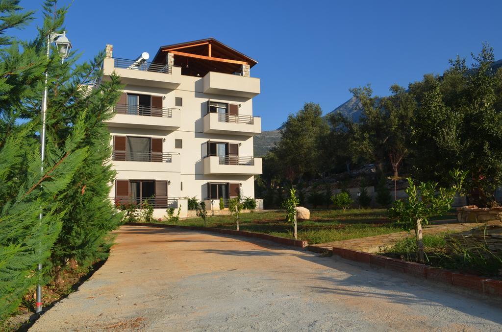 Hotel Natali Dhermi Luaran gambar